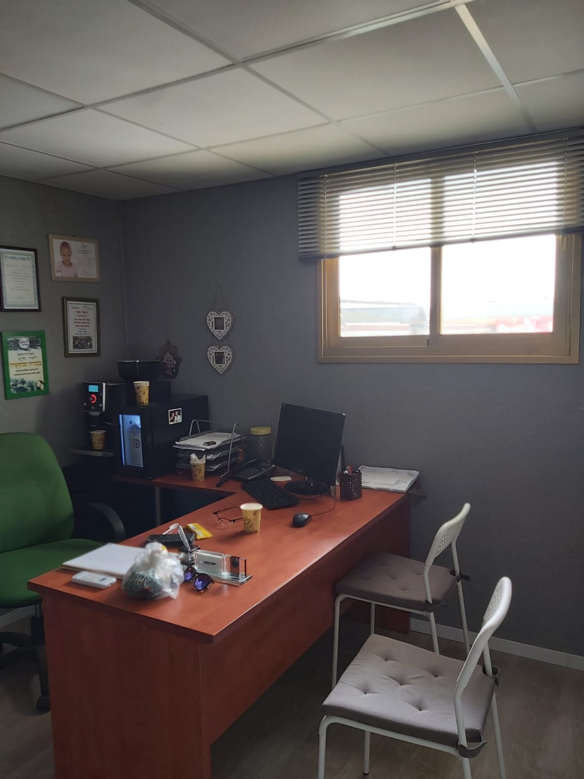 שיפוץ משרד חברת עדן תעופה בע''מ