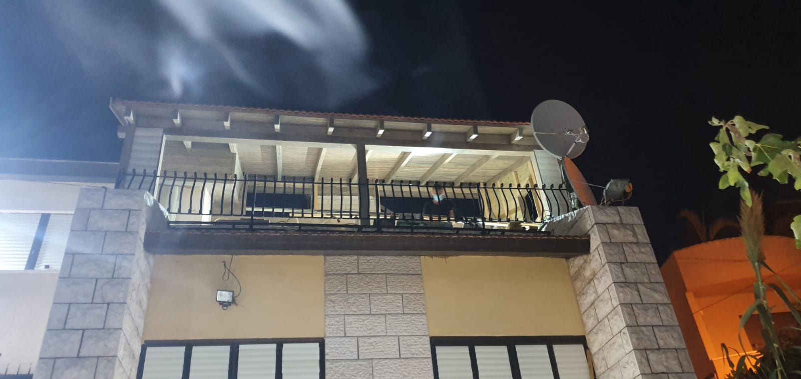 סגירת מרפסת 6*5 מעץ