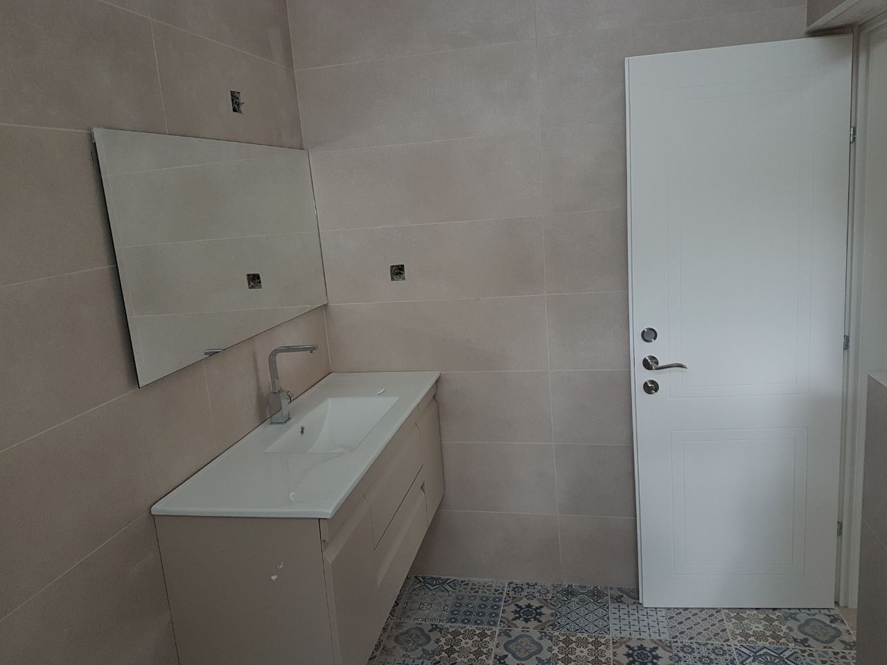 שיפוץ חדר אמבטיה ושירותים קומפלט