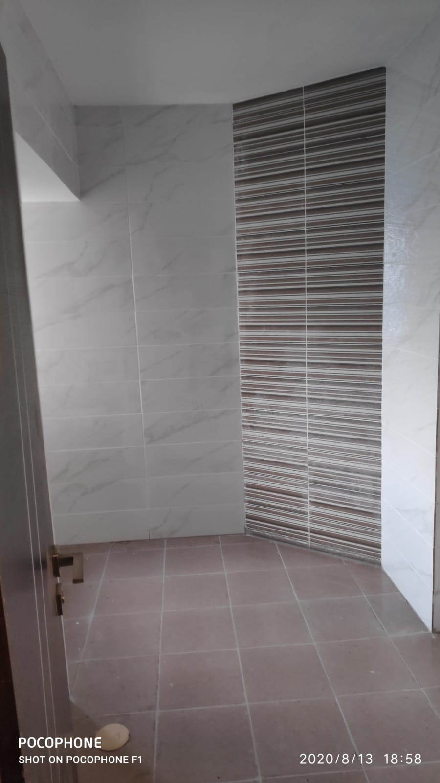 שיפוץ מקלחת קומפלט - לפני ואחרי