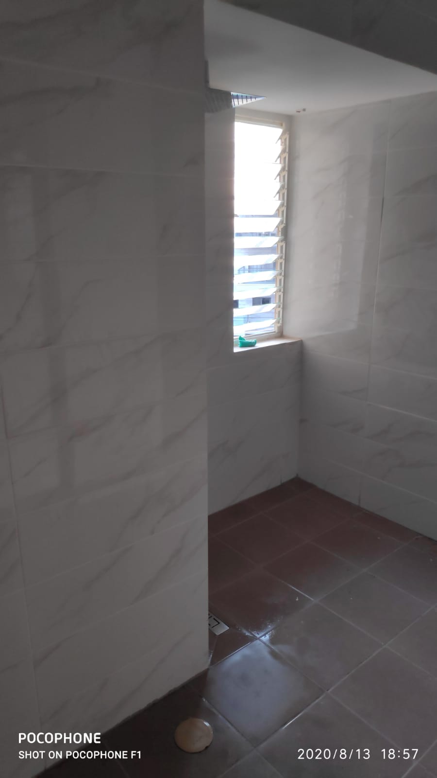 שיפוץ מקלחת קומפלט - לפני ואחרי