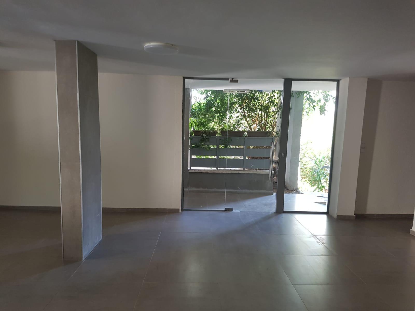 שיפוץ כניסה