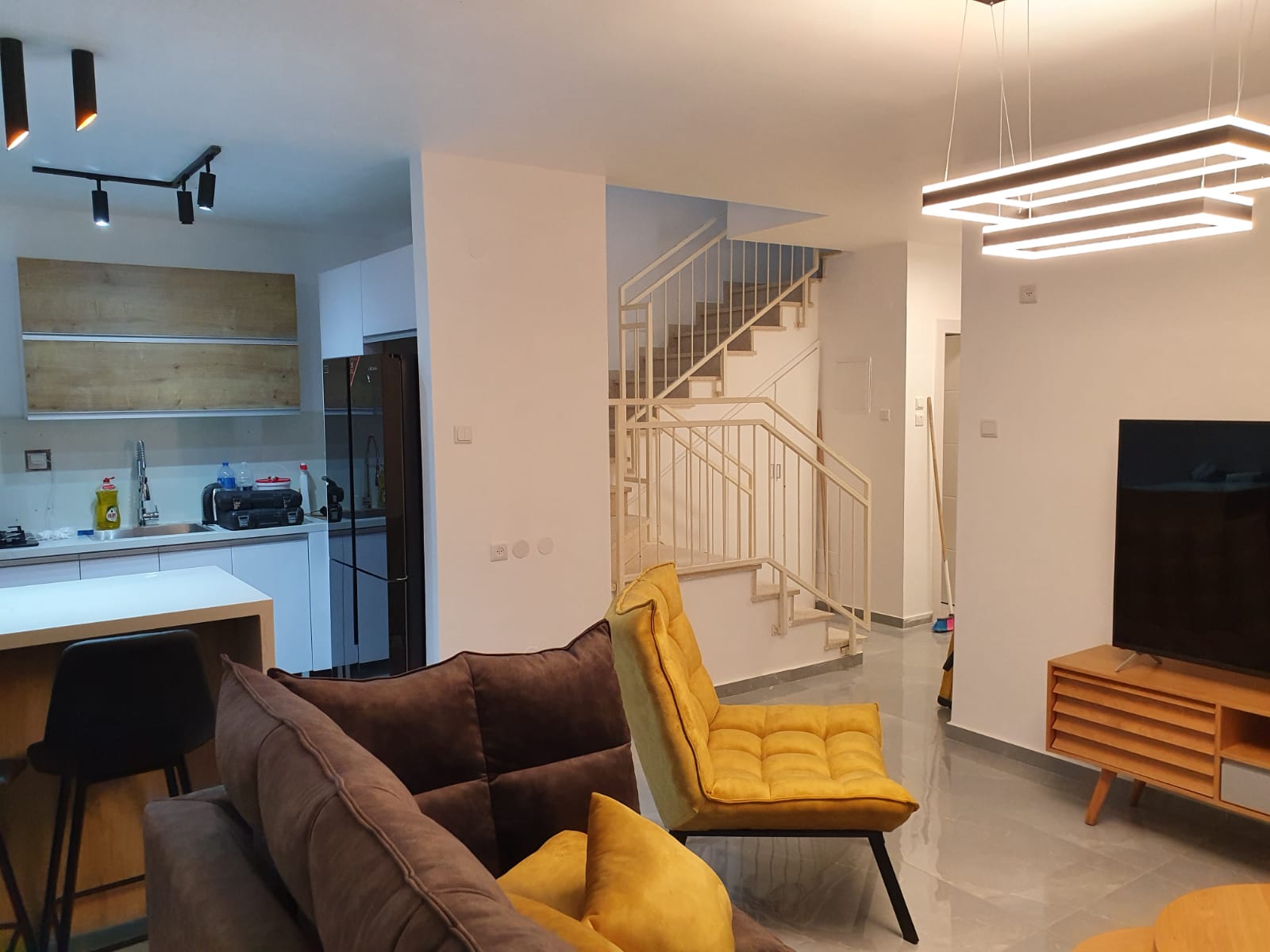 שיפוץ וילה 2 קומות קומפלט