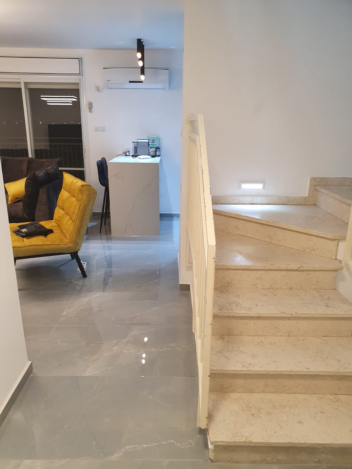 שיפוץ וילה 2 קומות קומפלט