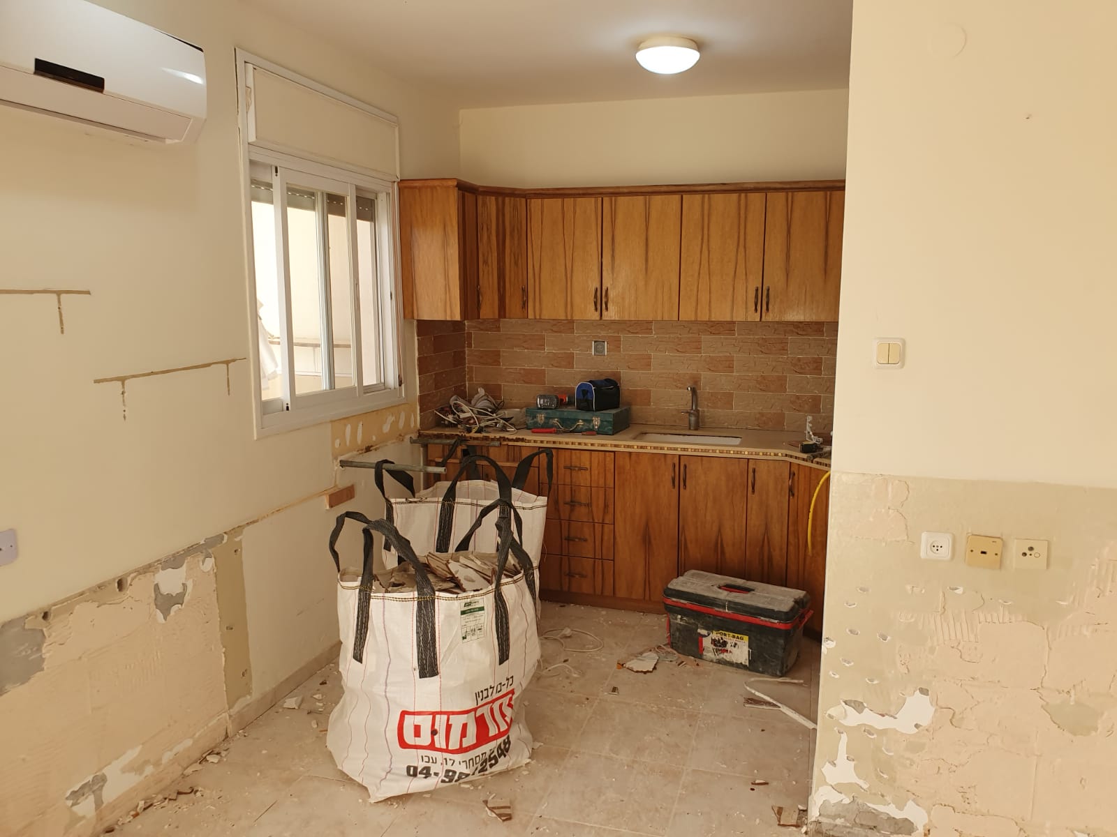 שיפוץ וילה 2 קומות קומפלט