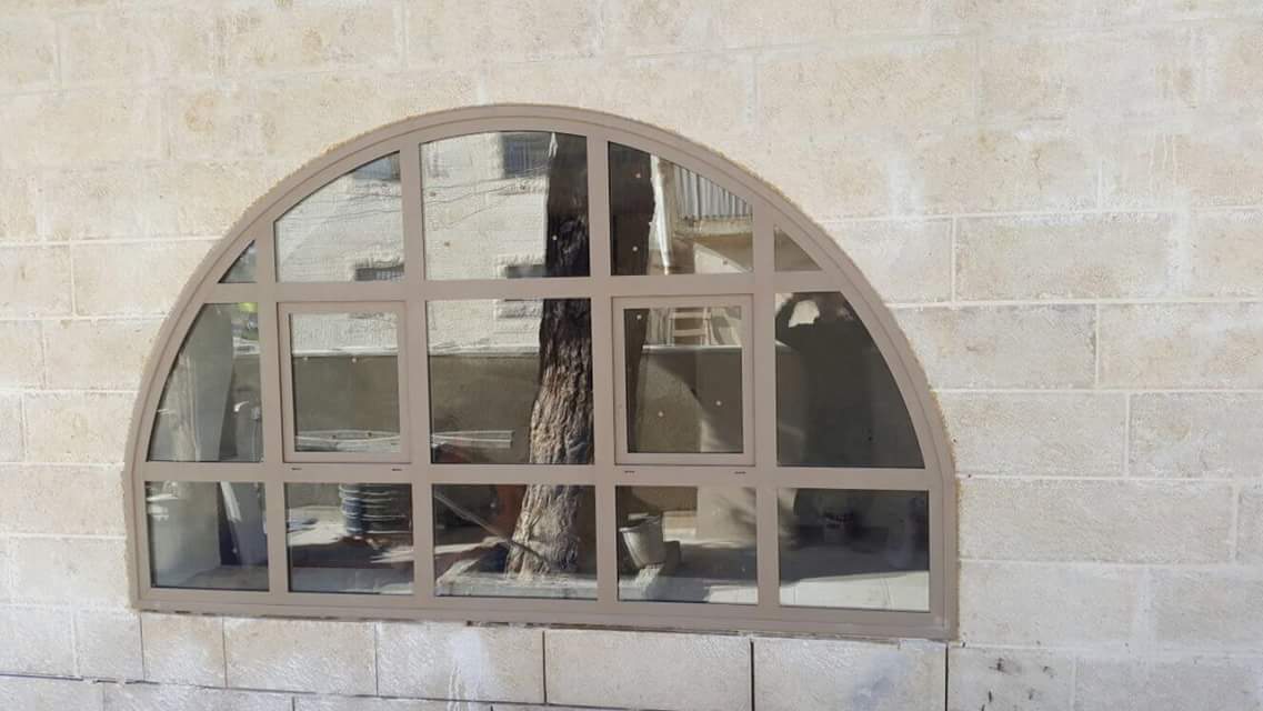 חלונות אלומיניום