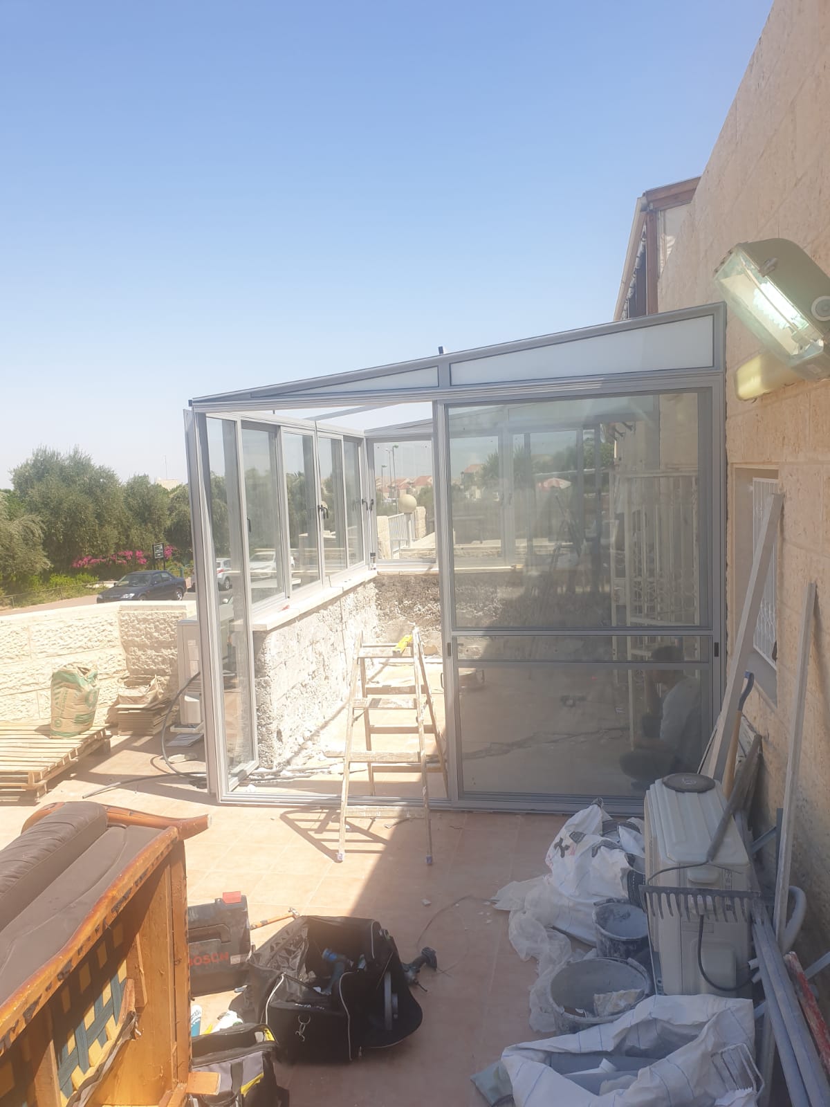 סגירות מאלומיניום