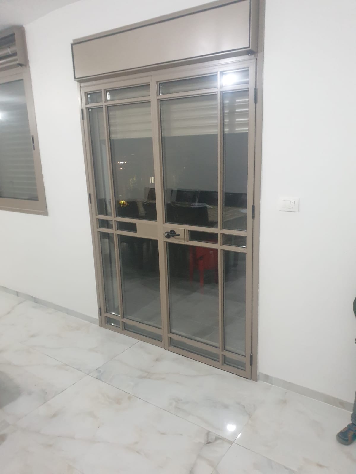 דלתות אלומיניום