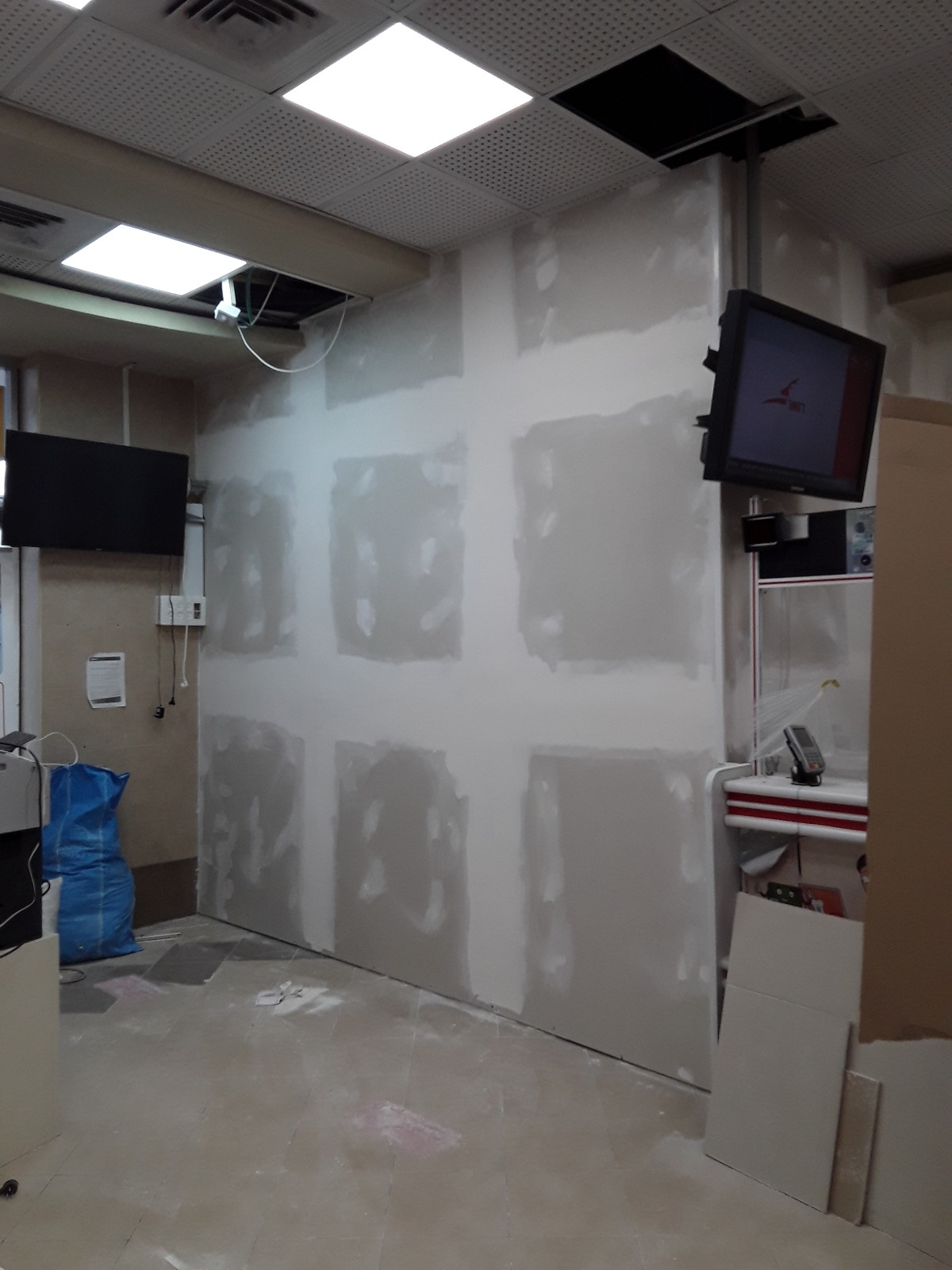 עבודת גבס בסניף דואר