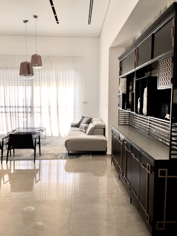 וילה מונוכרומטית במראה נקי ויפה