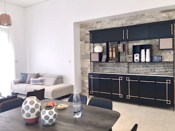 וילה מונוכרומטית במראה נקי ויפה