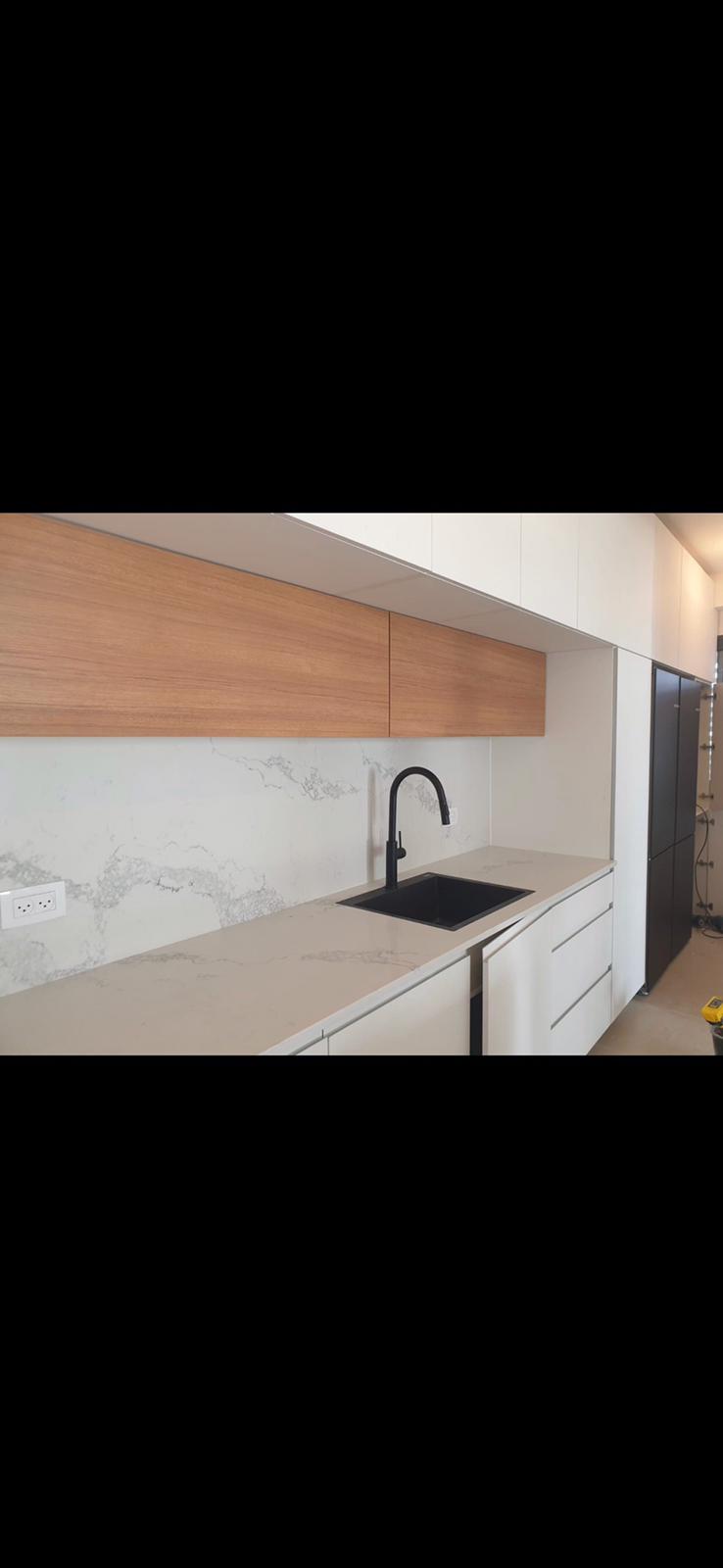 תכנון, ייצור והתקנה של מטבח