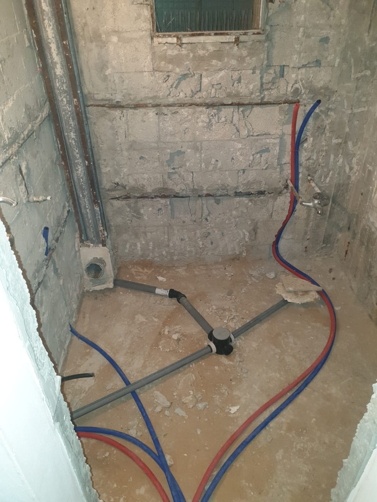 שיפוץ מקלחות ושירותים