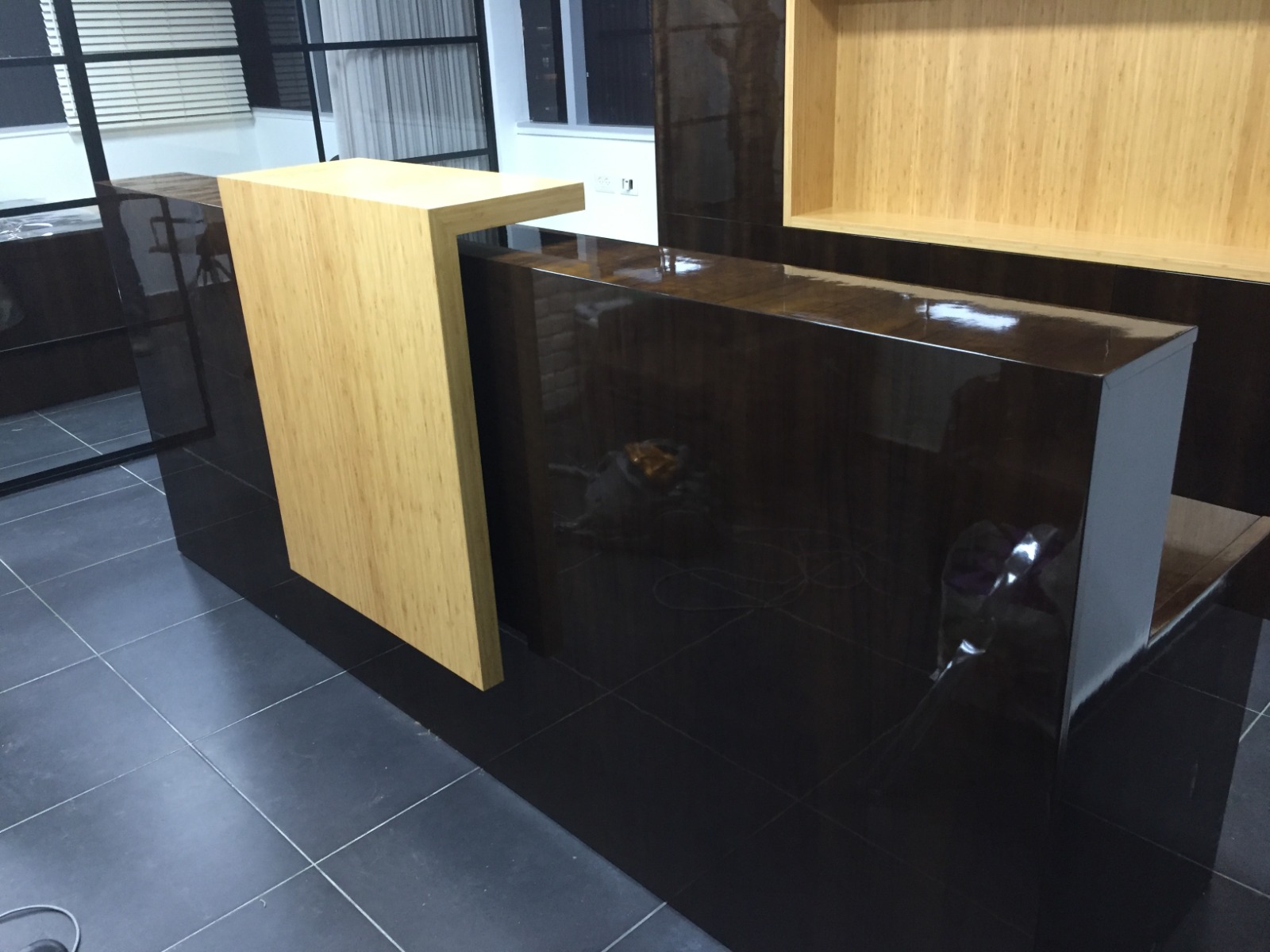 עבודות נגרות במשרד