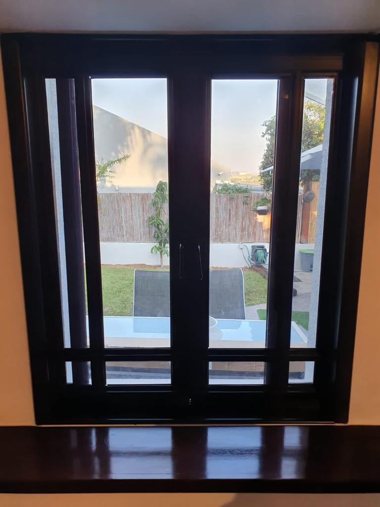 חלונות ודלתות אלומיניום