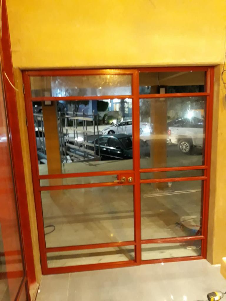 חלונות ודלתות אלומיניום