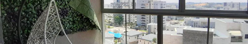 צילום מעבודה של חיים אלל