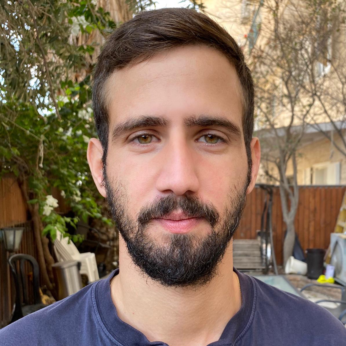 יונתן אטלן - קבלן שיפוצים , תמונת פנים