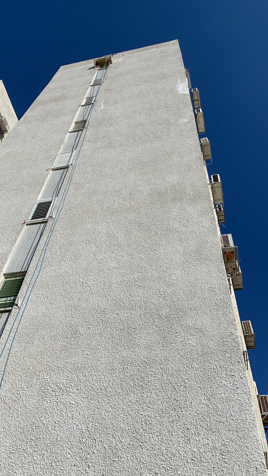 איטום קיר חיצוני בסנפלינג