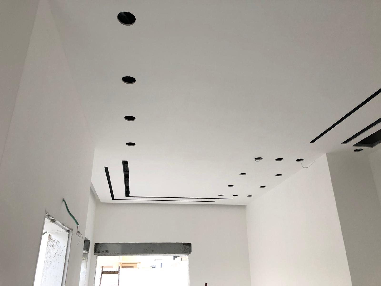 עבודת גמר בדירה