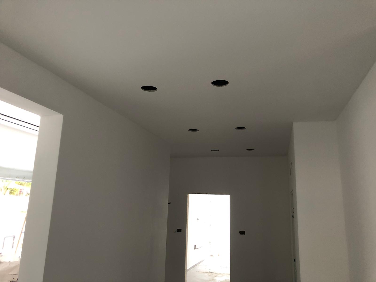 עבודת גמר בדירה