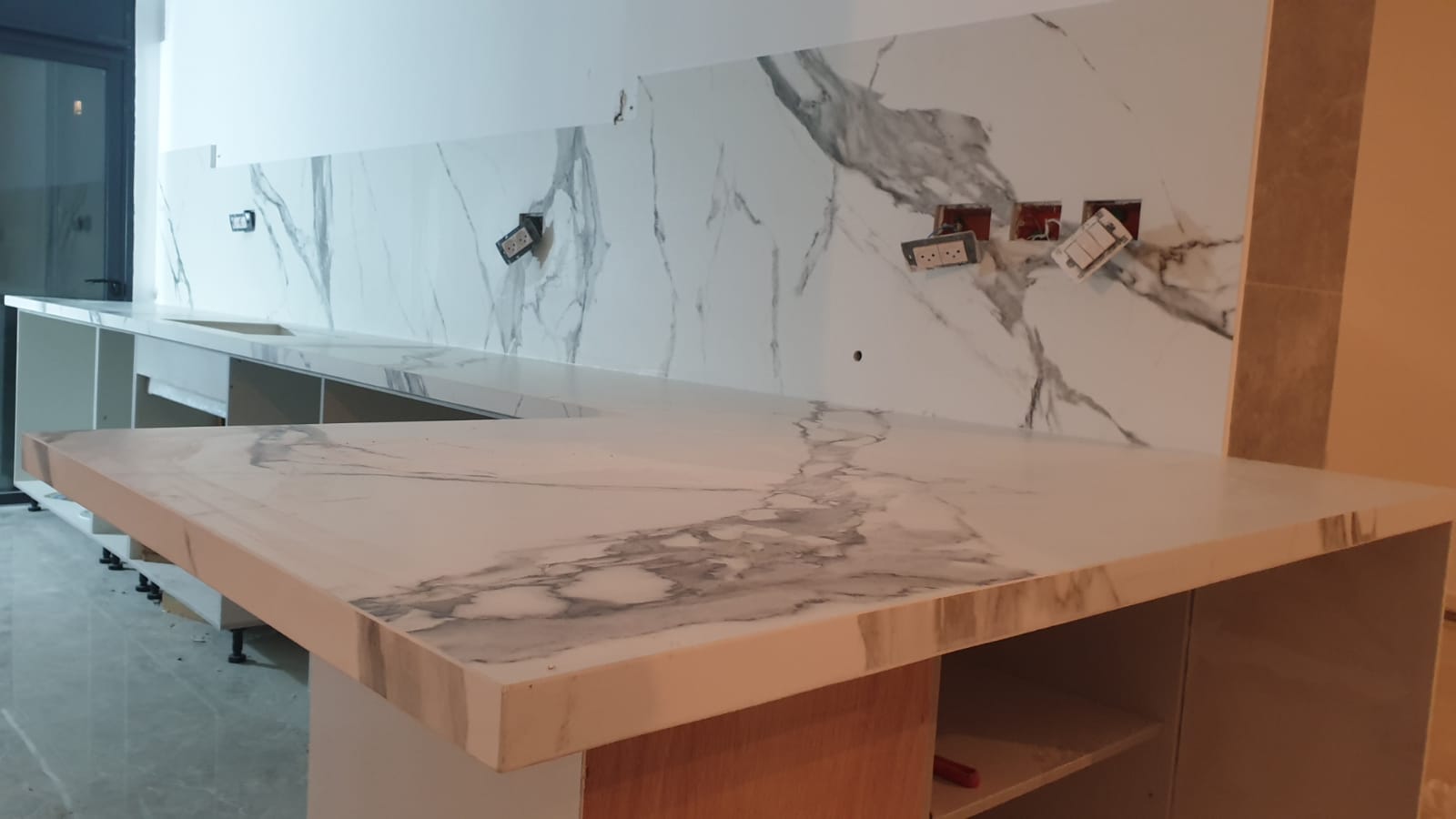 שיש למטבחים