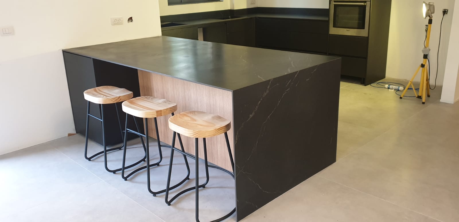 שיש למטבחים