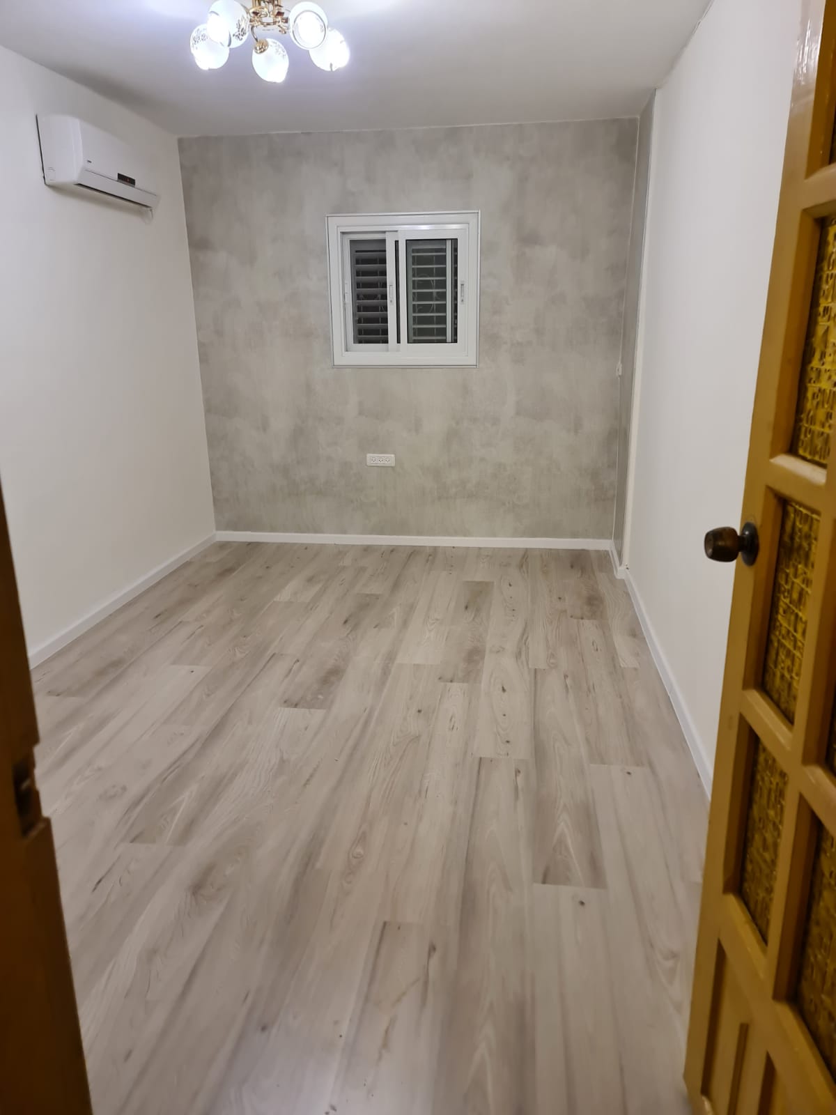 מגוון חיפויים ופרקטים