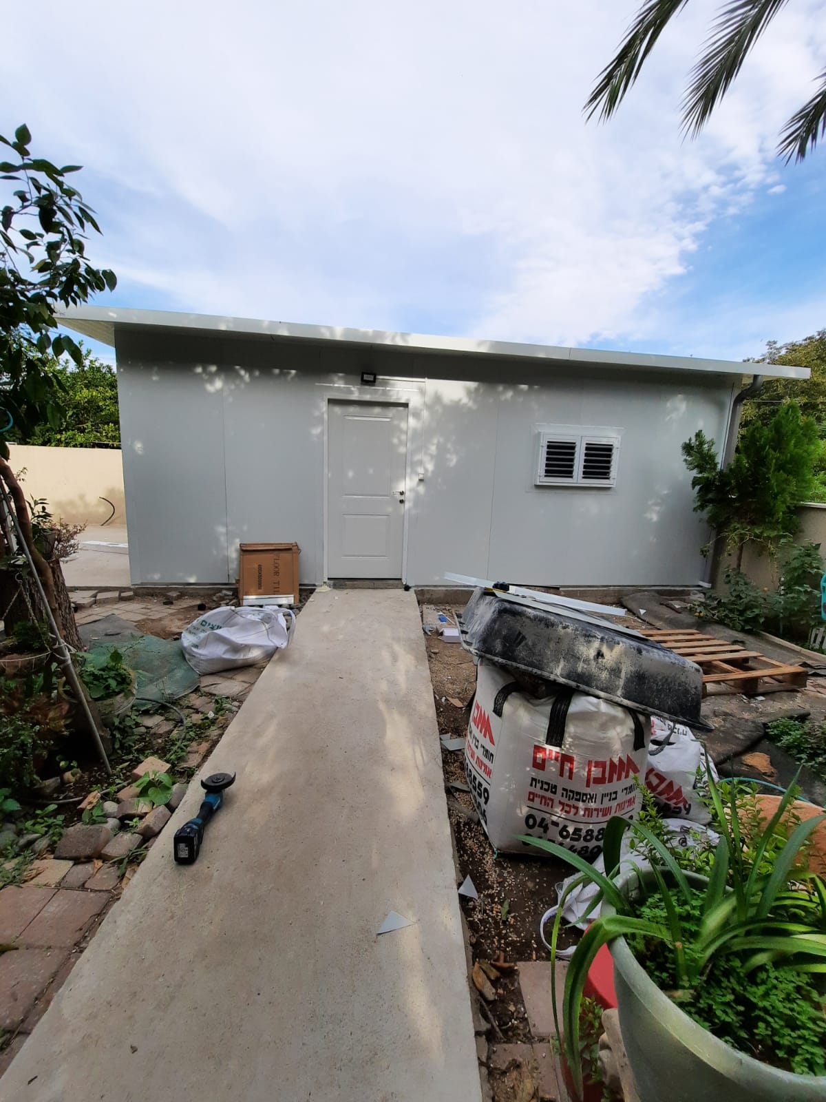 יחידת דיור מבניה קלה