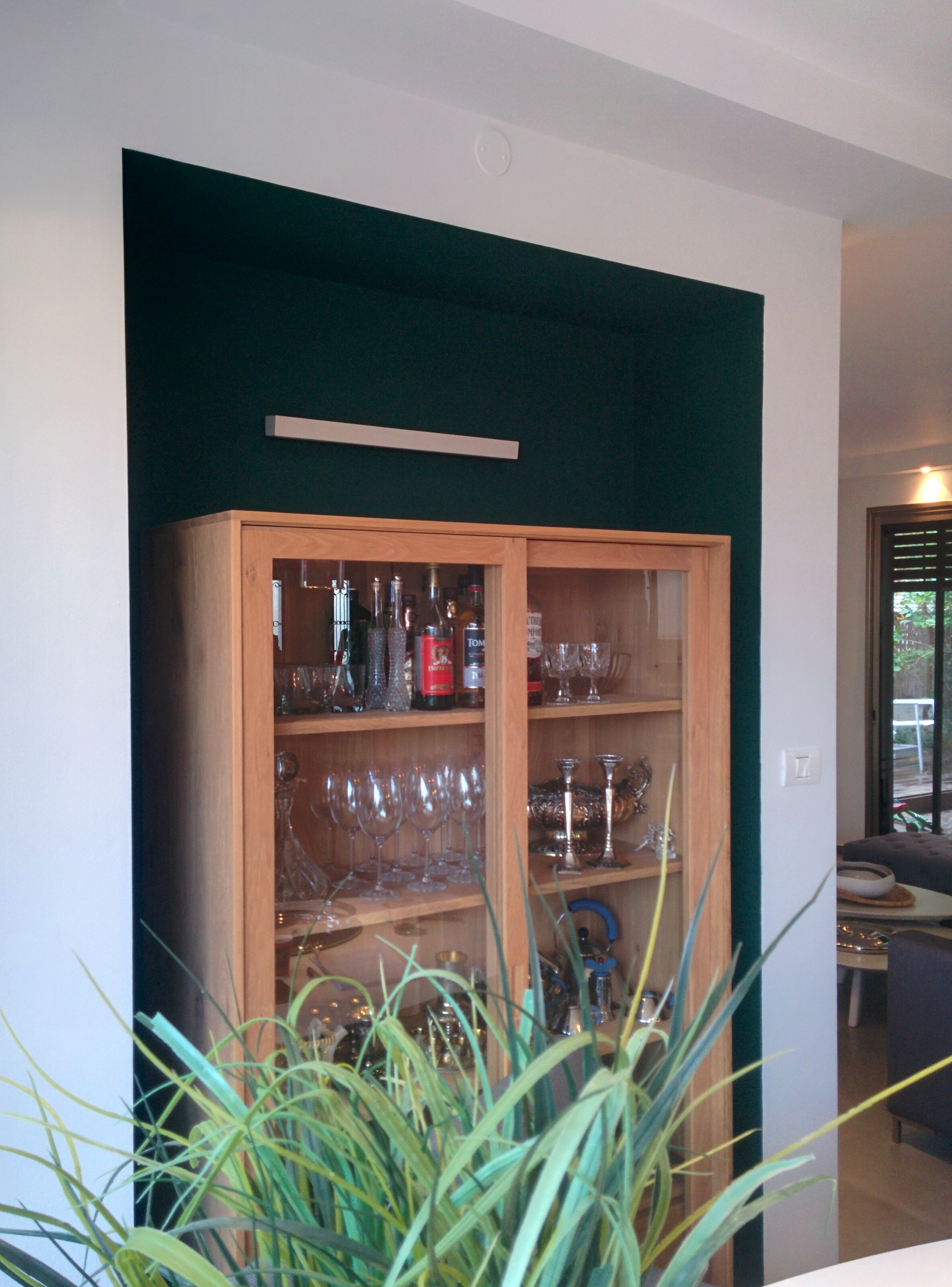 ציפויים דקורטיביים ועבודות גמר שונות