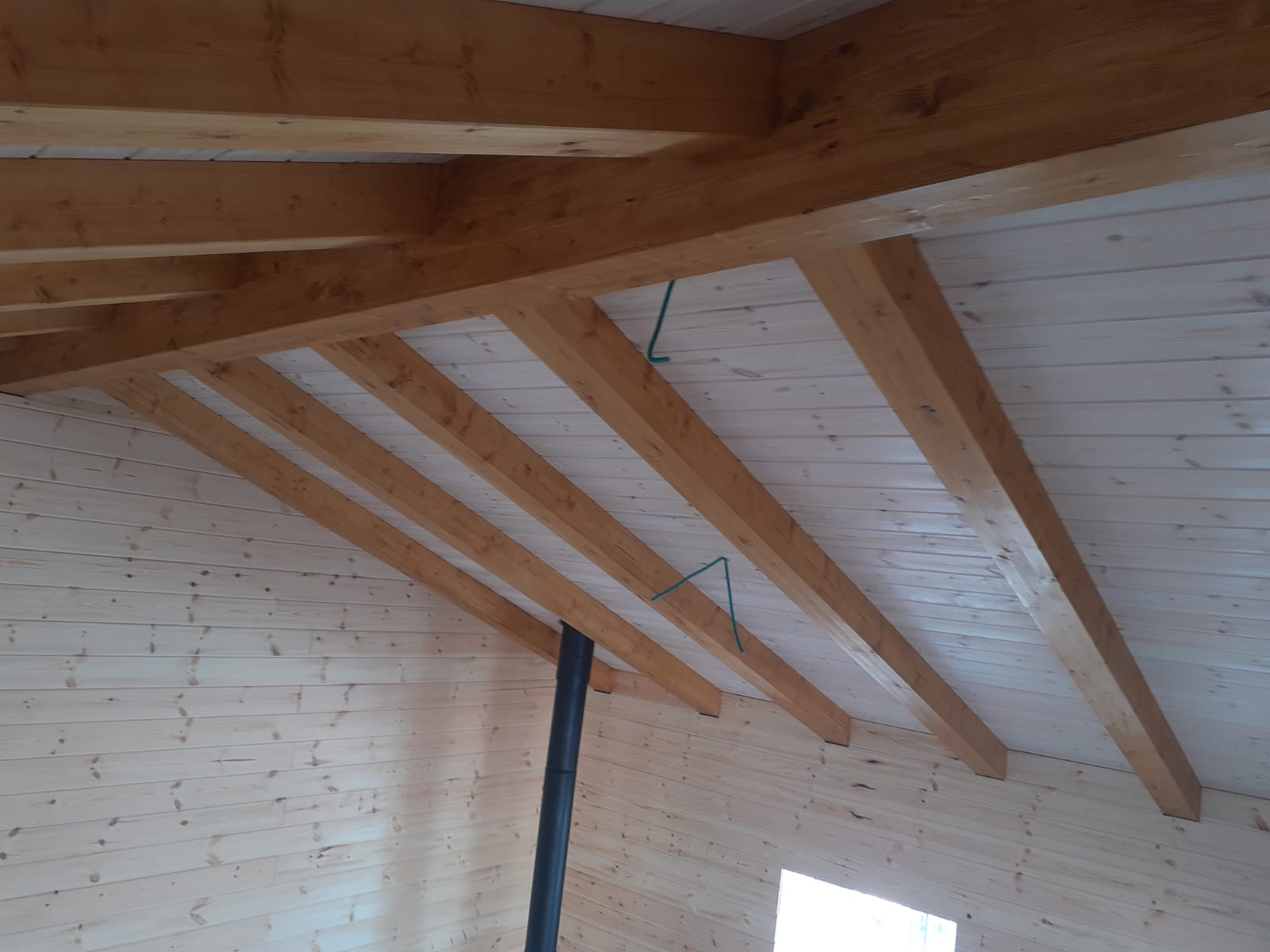 גגות רעפים פרגולות ודקים