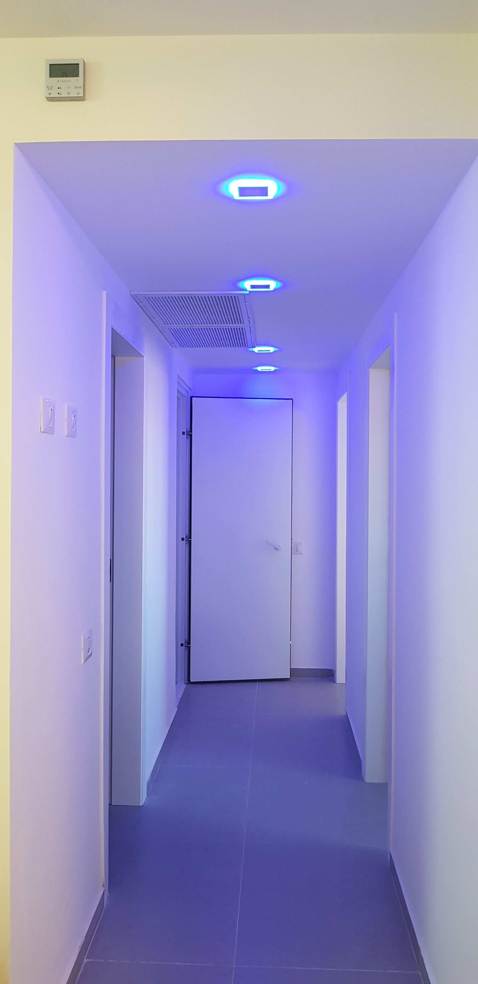 עבודות גבס עיצובי בשילוב תקרה מתוחה