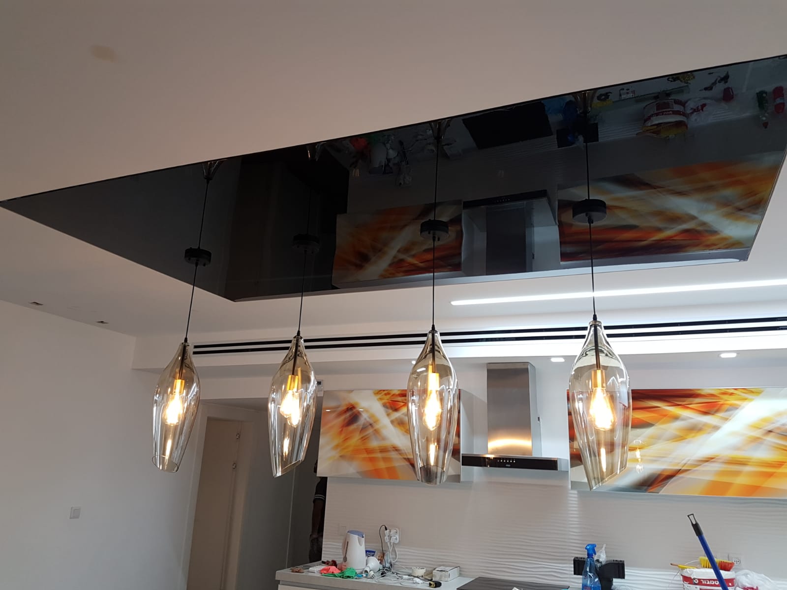 עבודות גבס עיצובי בשילוב תקרה מתוחה