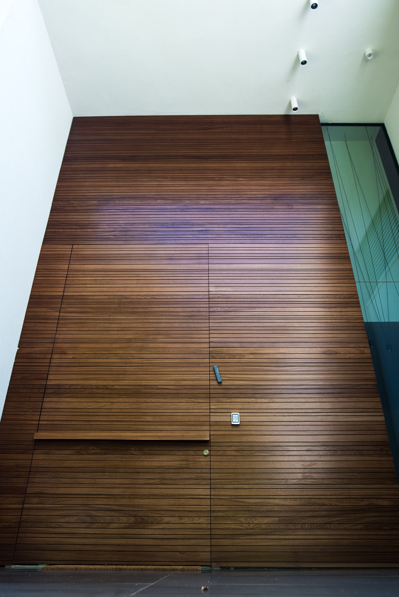 בית פרטי בנחלה בשרון + בית אורחים + בריכה.