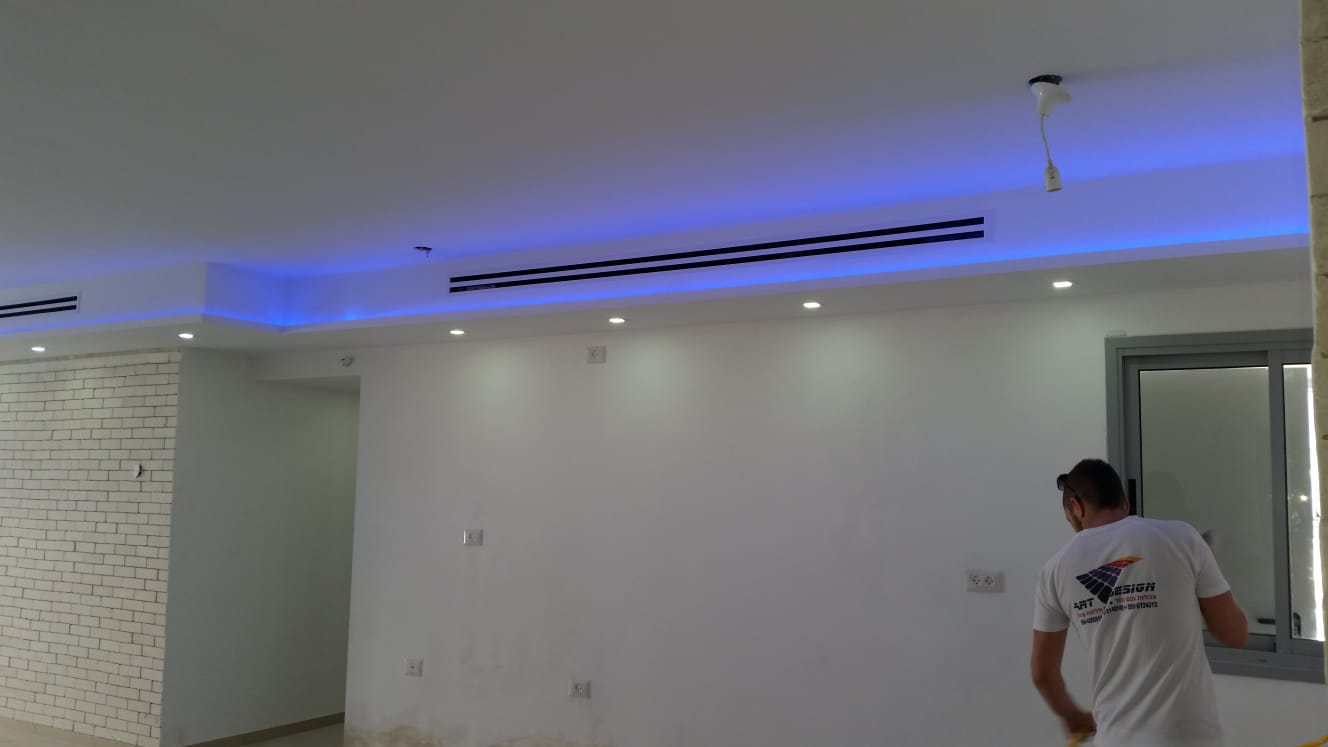 עבודות גבס עיצובי בשילוב תקרה מתוחה