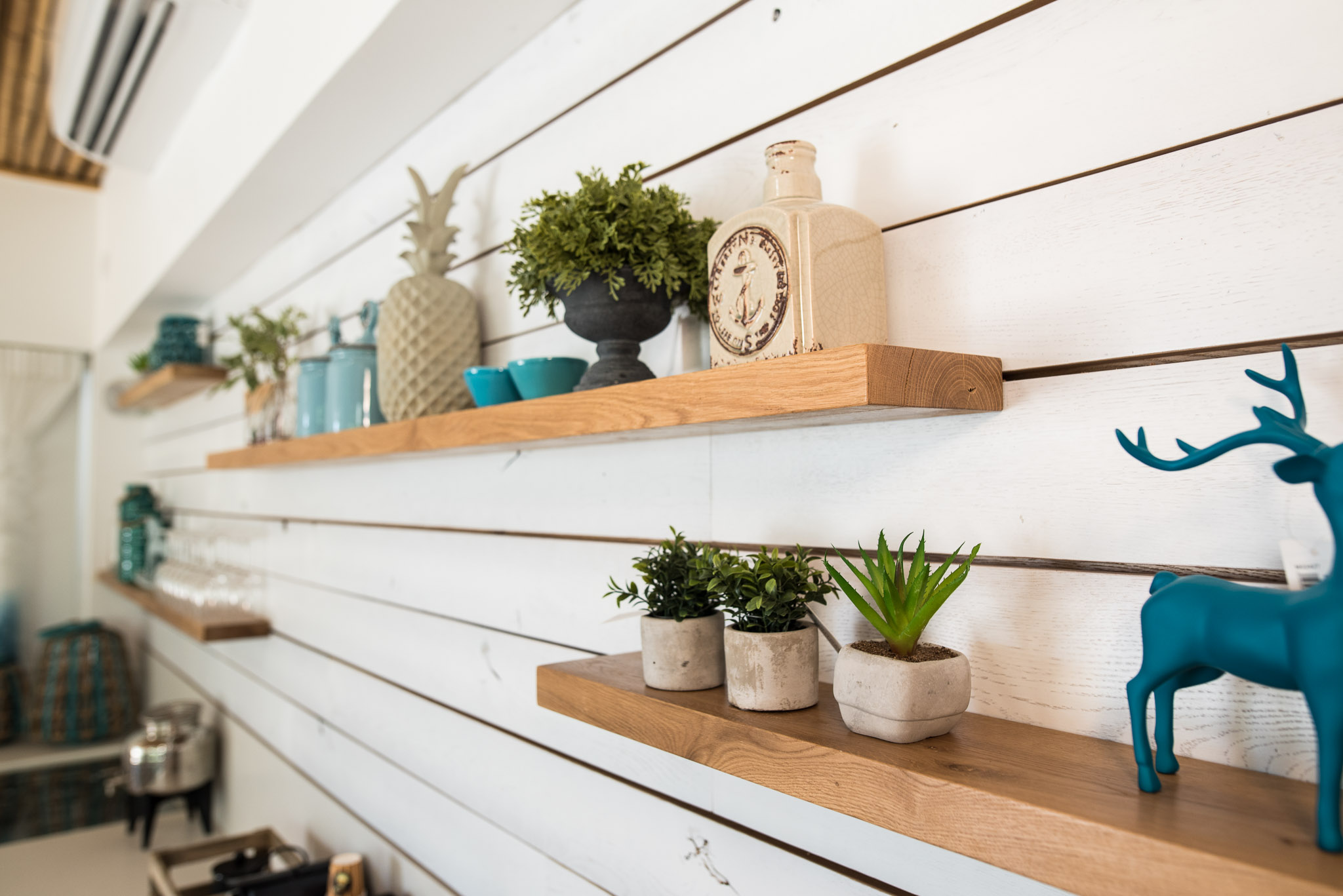 בית פרטי בנחלה בשרון + בית אורחים + בריכה.