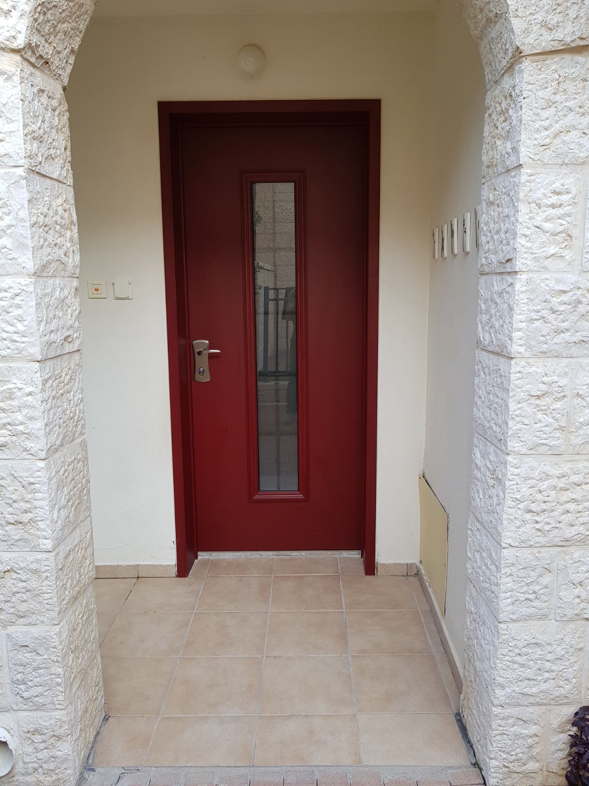 מגוון דלתות