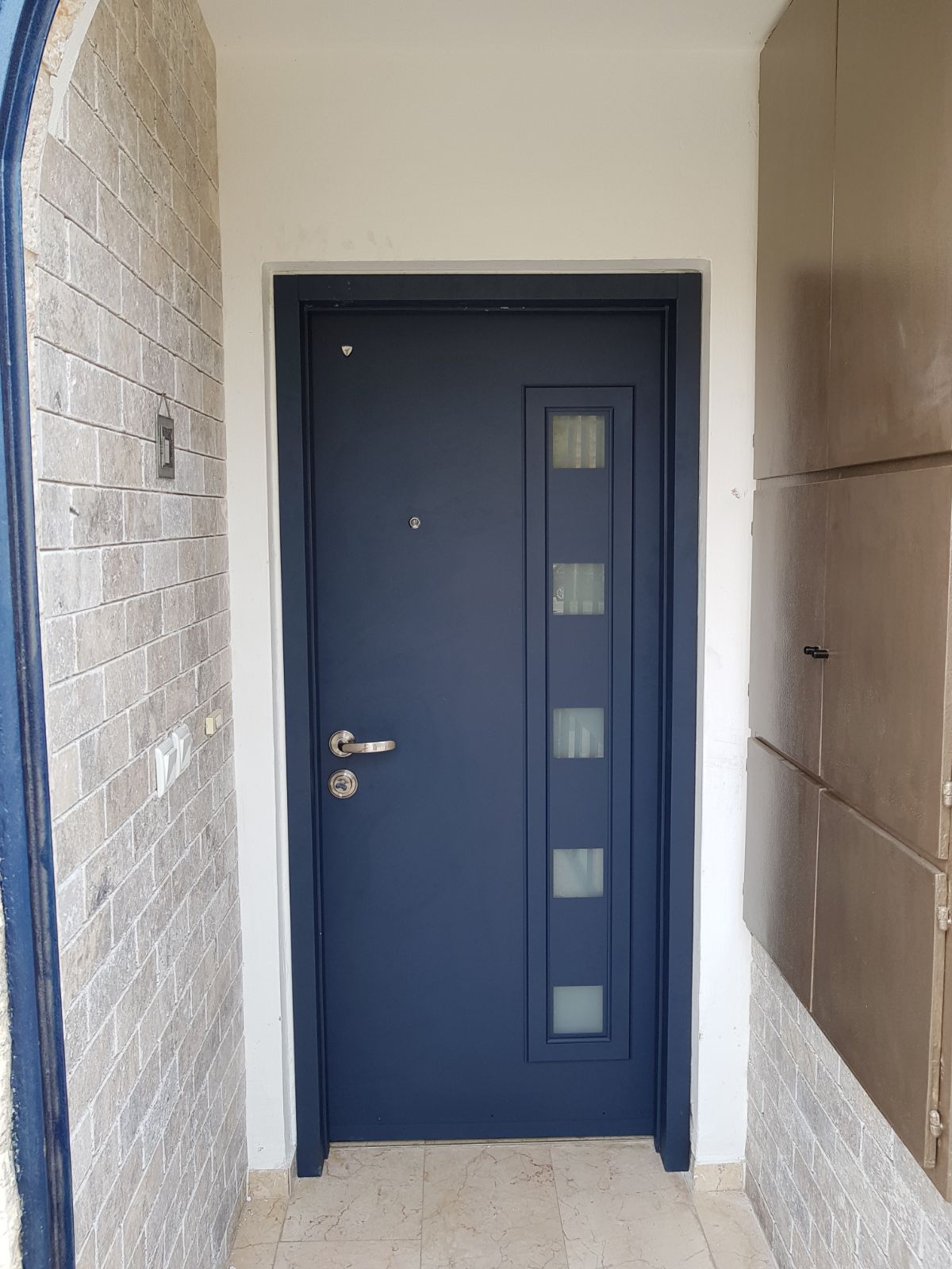 מגוון דלתות