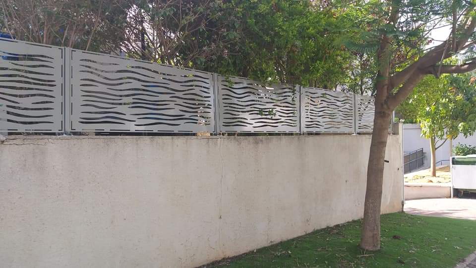 עיצובים לבית ולגינה ממתכת