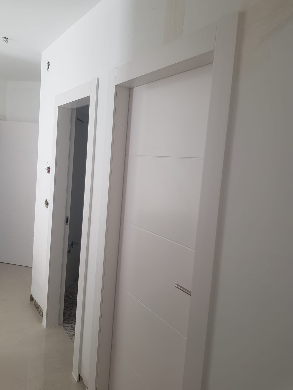 מגוון דלתות