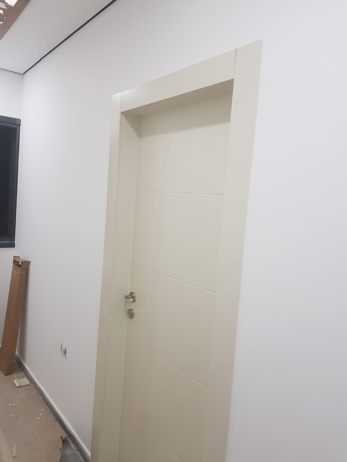 מגוון דלתות