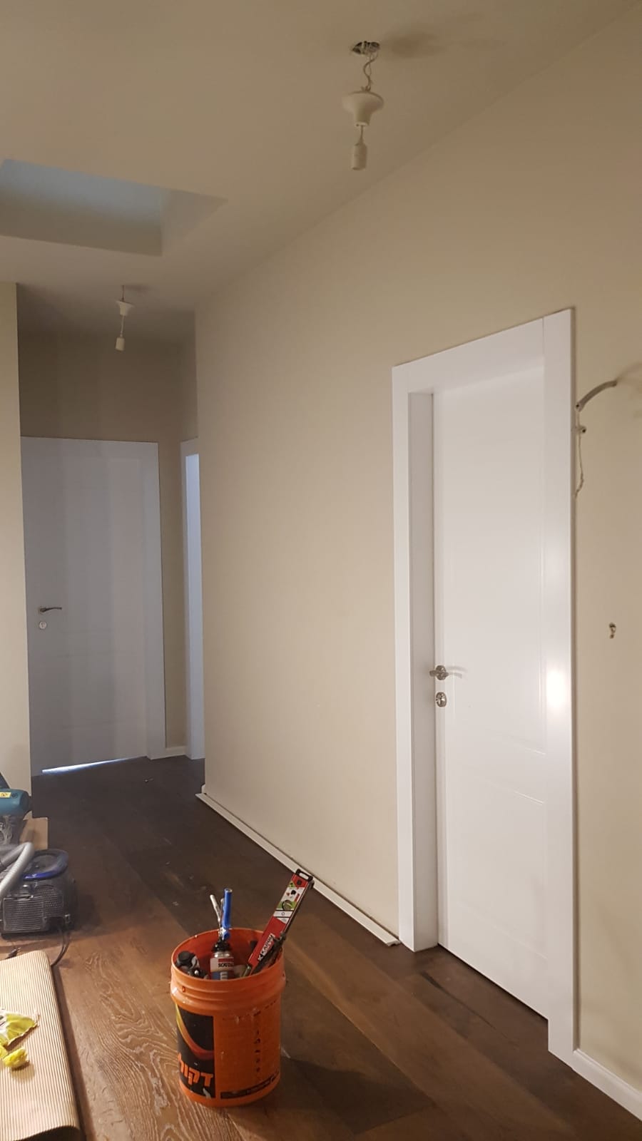 מגוון דלתות