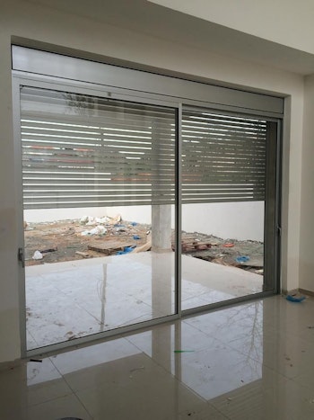 כל עבודות האלומניום.