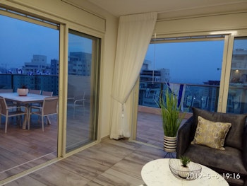 כל עבודות האלומניום.