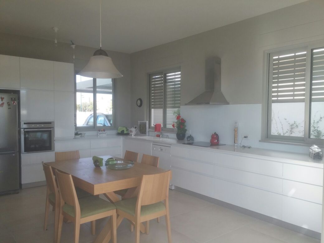 שיפוץ בשני בתים