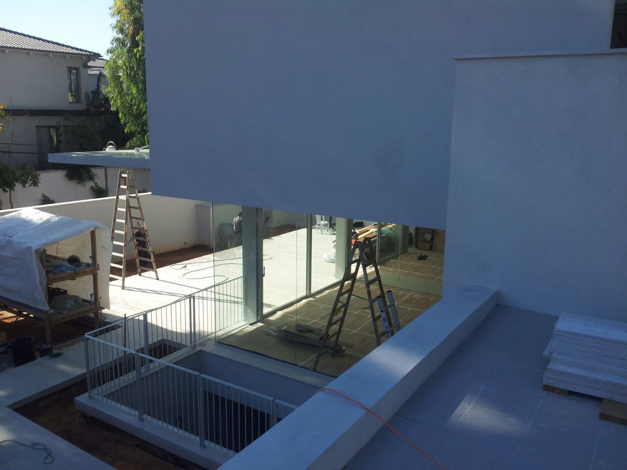 שיפוץ בשני בתים