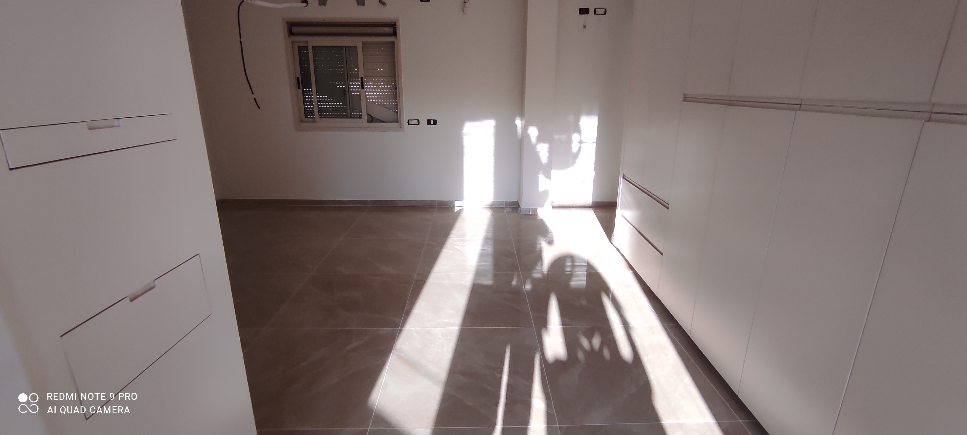 שיפוץ כללי בוילה יוקרתית בגודל 500מ''ר שתי קומות.