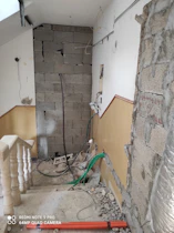 שיפוץ חדר מדרגות עם מעקה