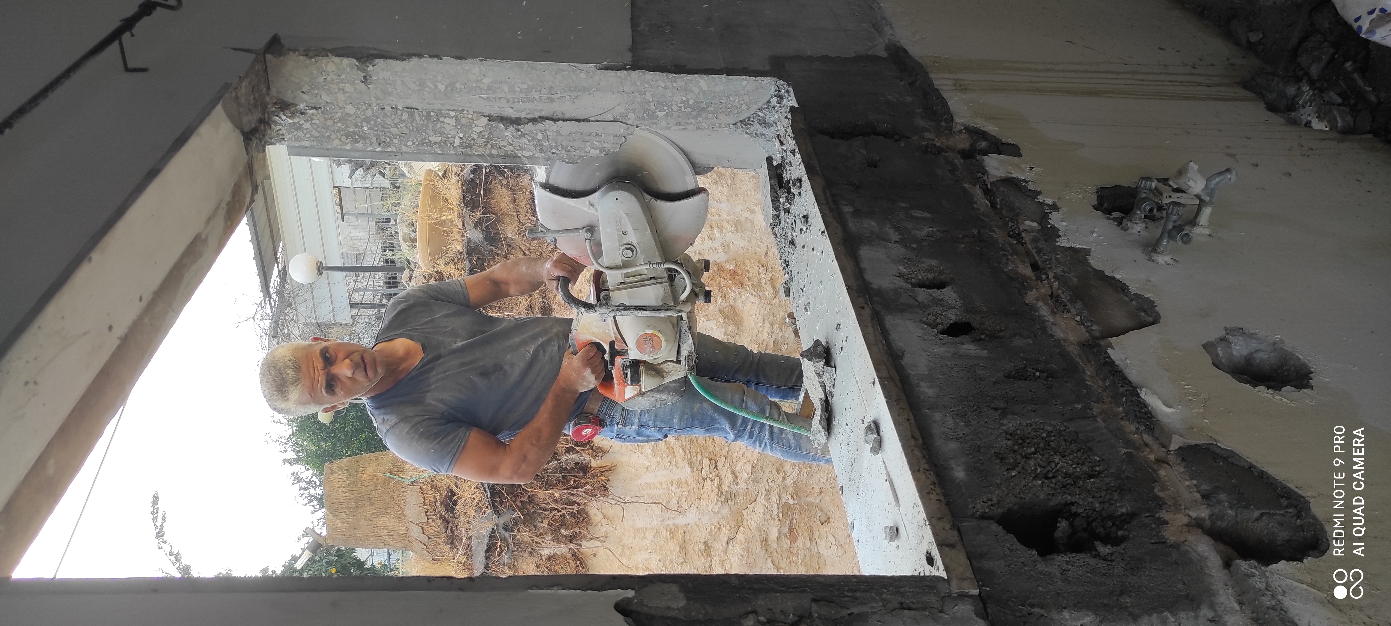 שיפוץ כללי בוילה יוקרתית בגודל 500מ''ר שתי קומות.