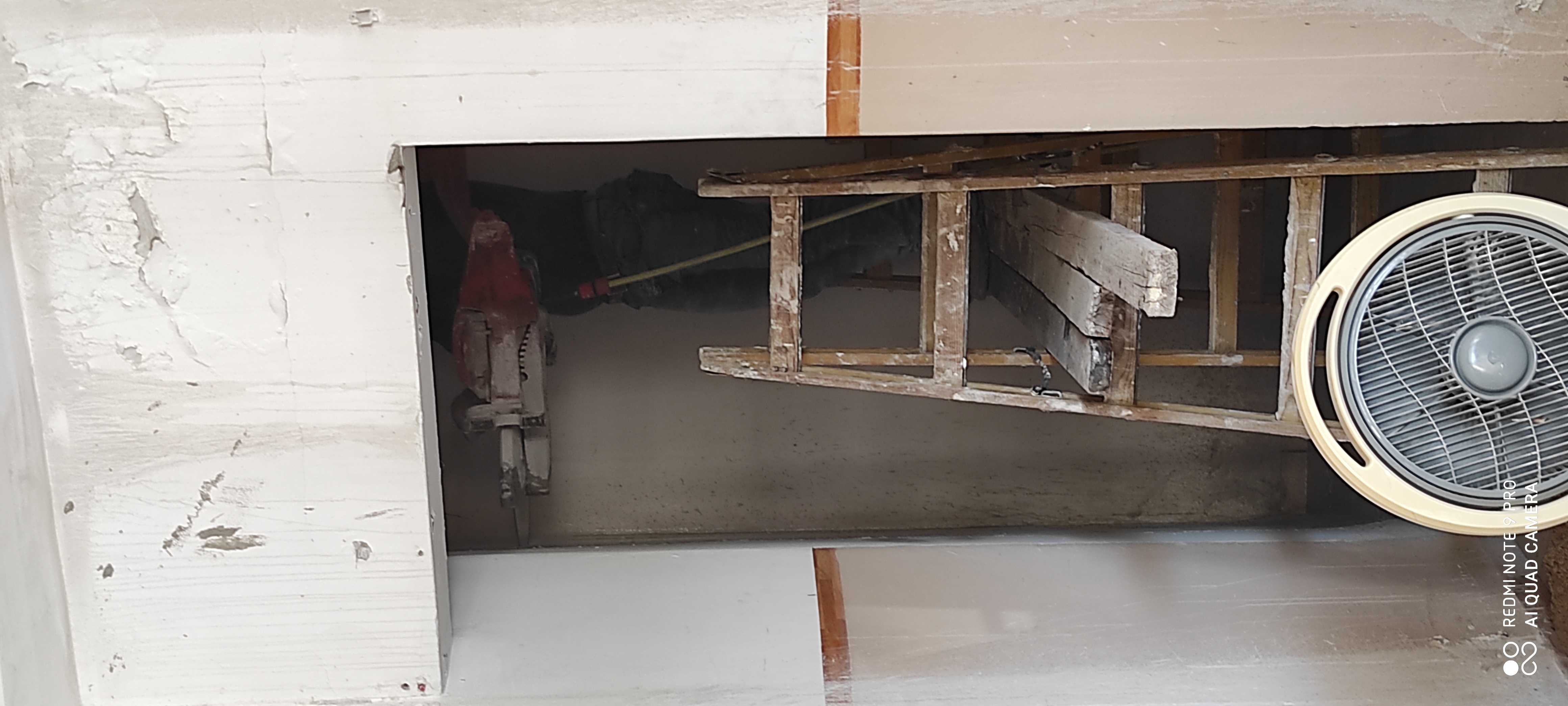 שיפוץ כללי בוילה יוקרתית בגודל 500מ''ר שתי קומות.